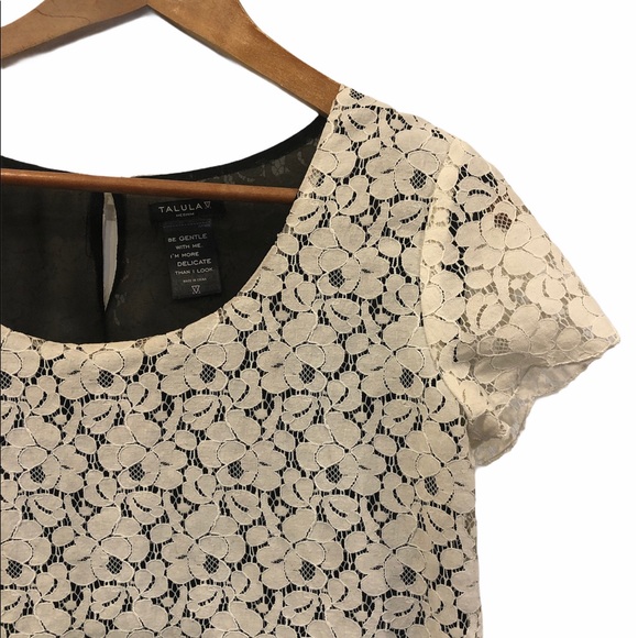 Aritizia Talulah Lace Overlay T-Shirt Medium - Picture 5 of 11